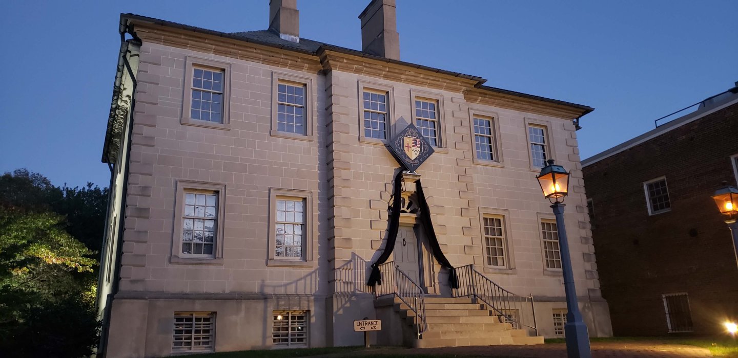 carlyle house in mourning