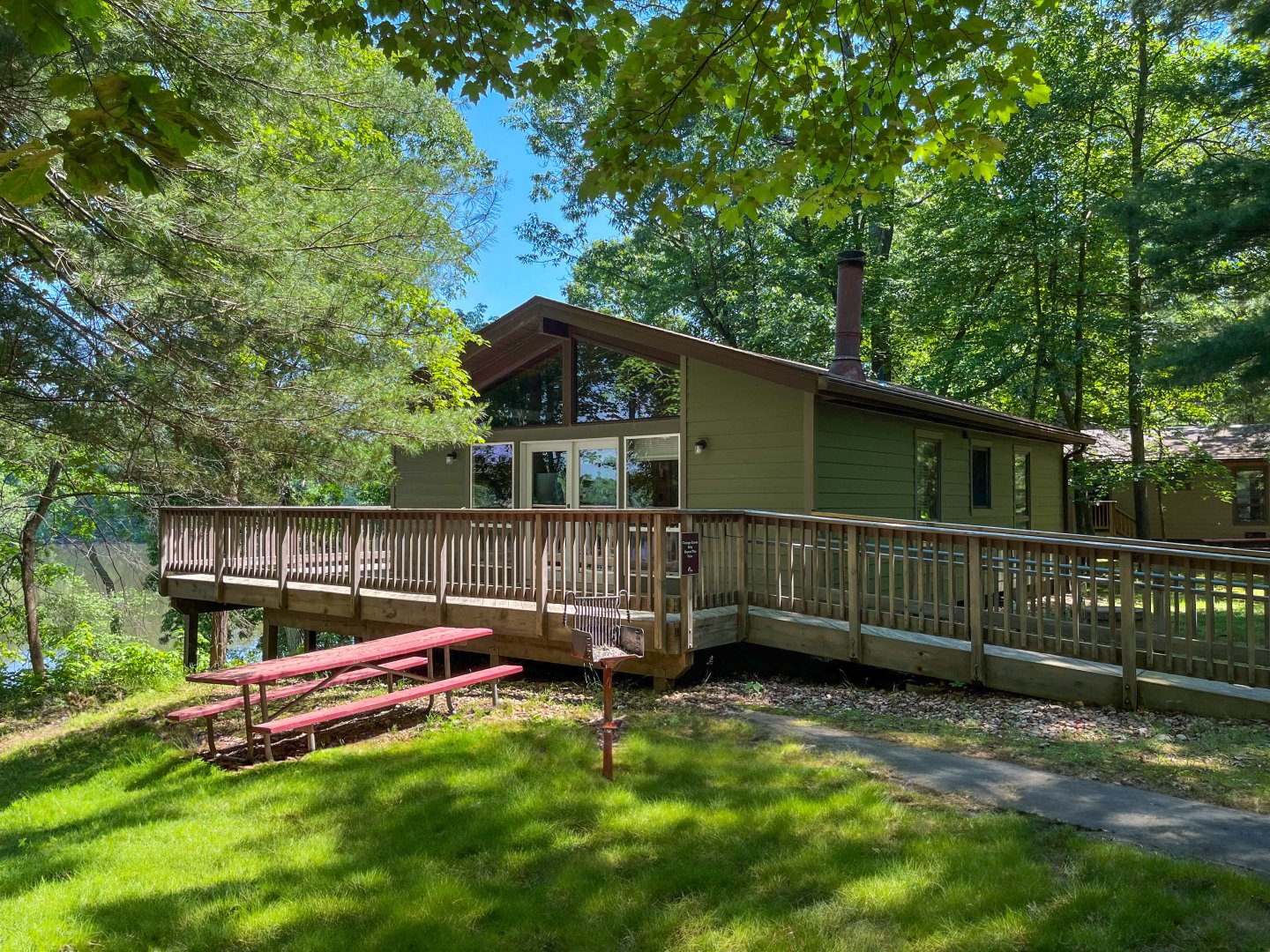 Algonkian Riverfront Cottage photographed from the front