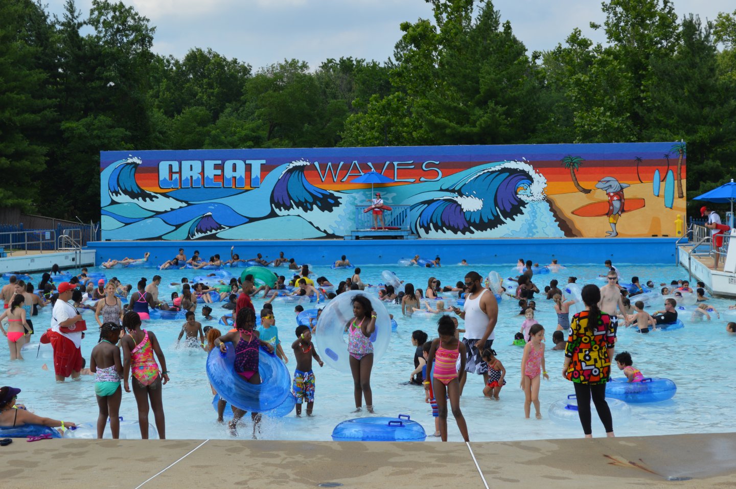 wave pool at great waves