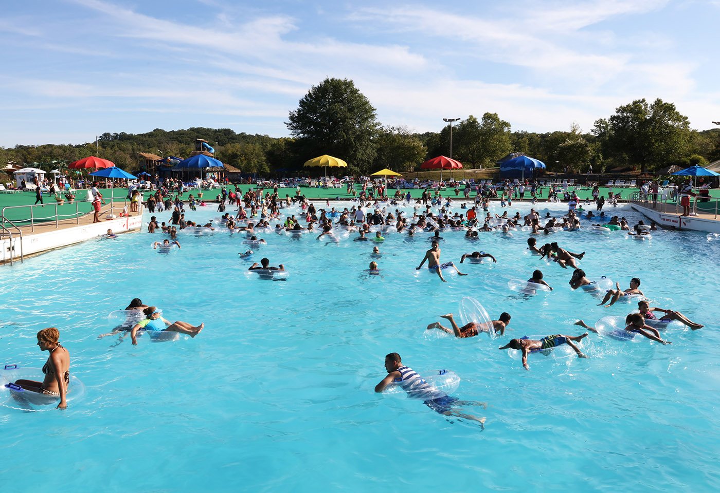 wave pool at great waves
