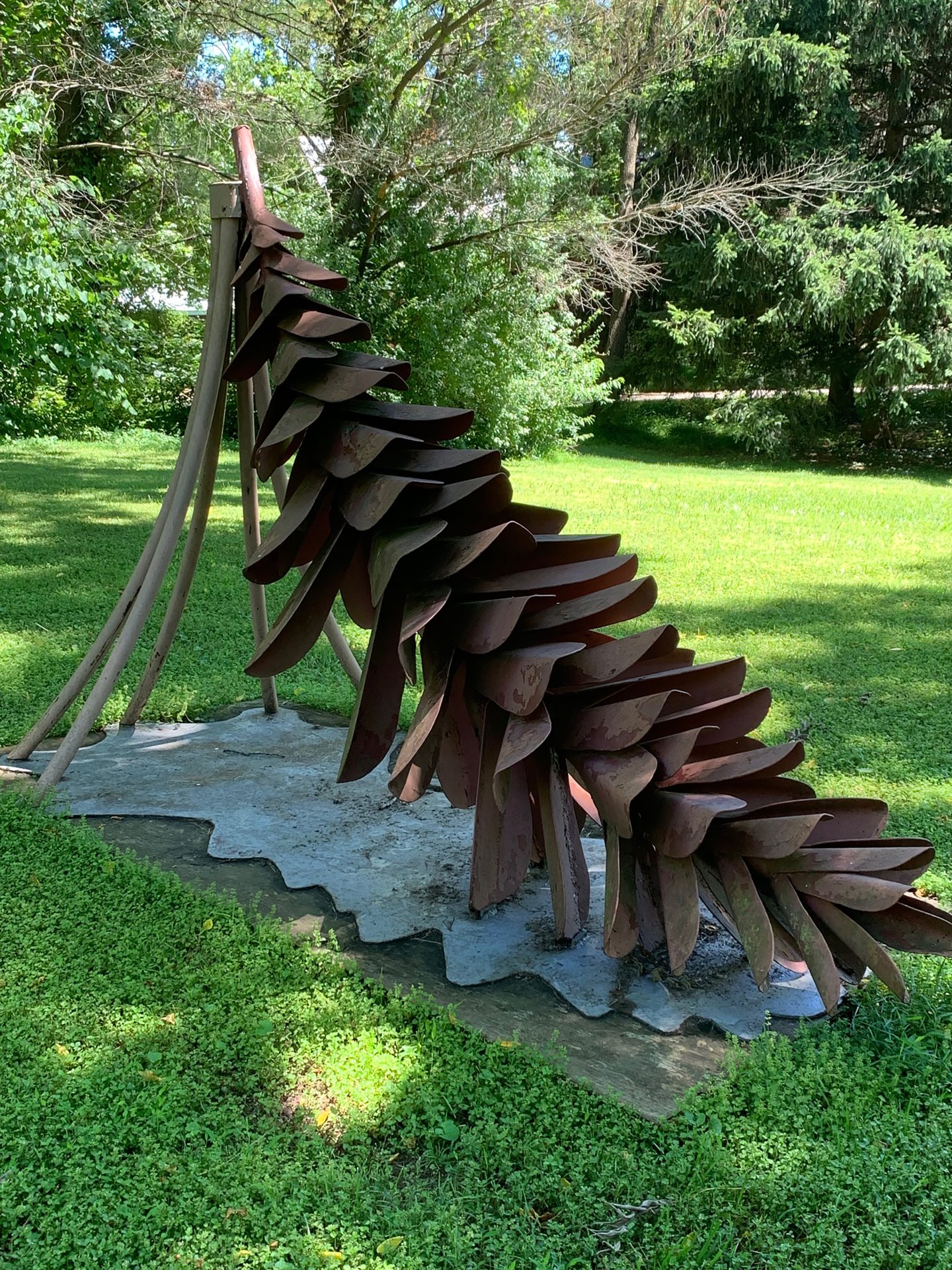 Meadowlark Botanical Gardens, pine cone sculpture