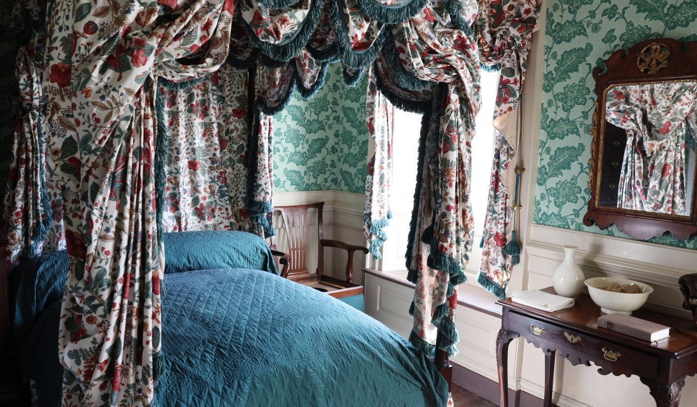 interior carlyle house