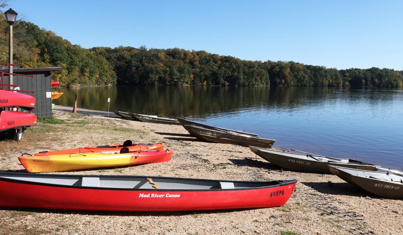 boats at fountainhead marina