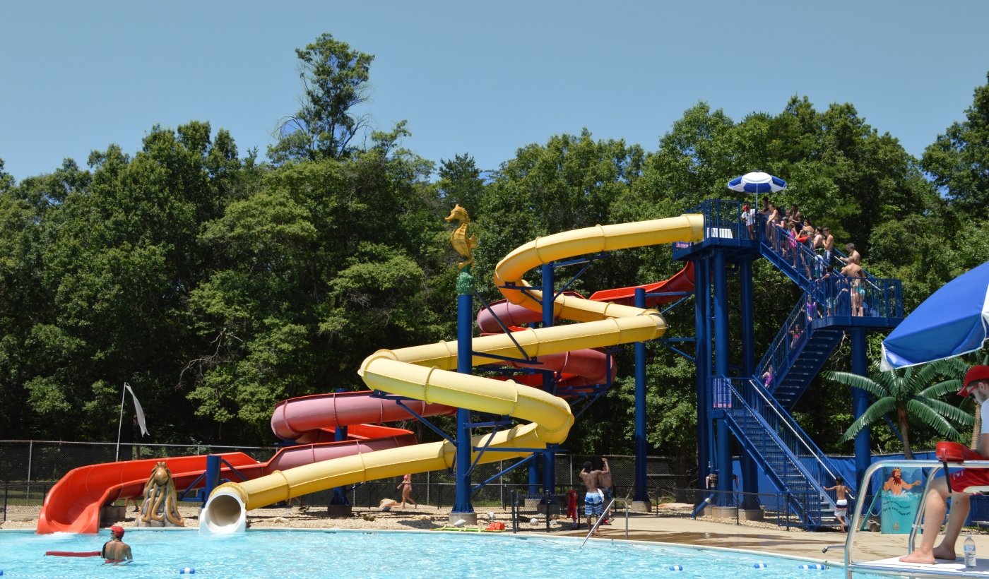 water slides at atlantis